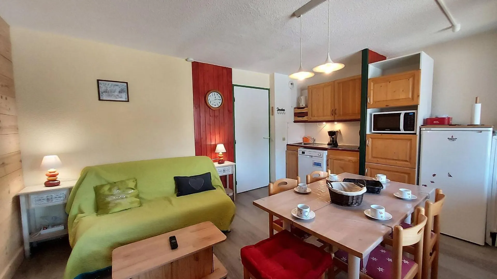 Appartement Cosy 3 Pieces Avec 2 Balcons, Lave-Vaisselle, Lave-Linge, A Proximite Des Pistes - Fr-1-353-126 location